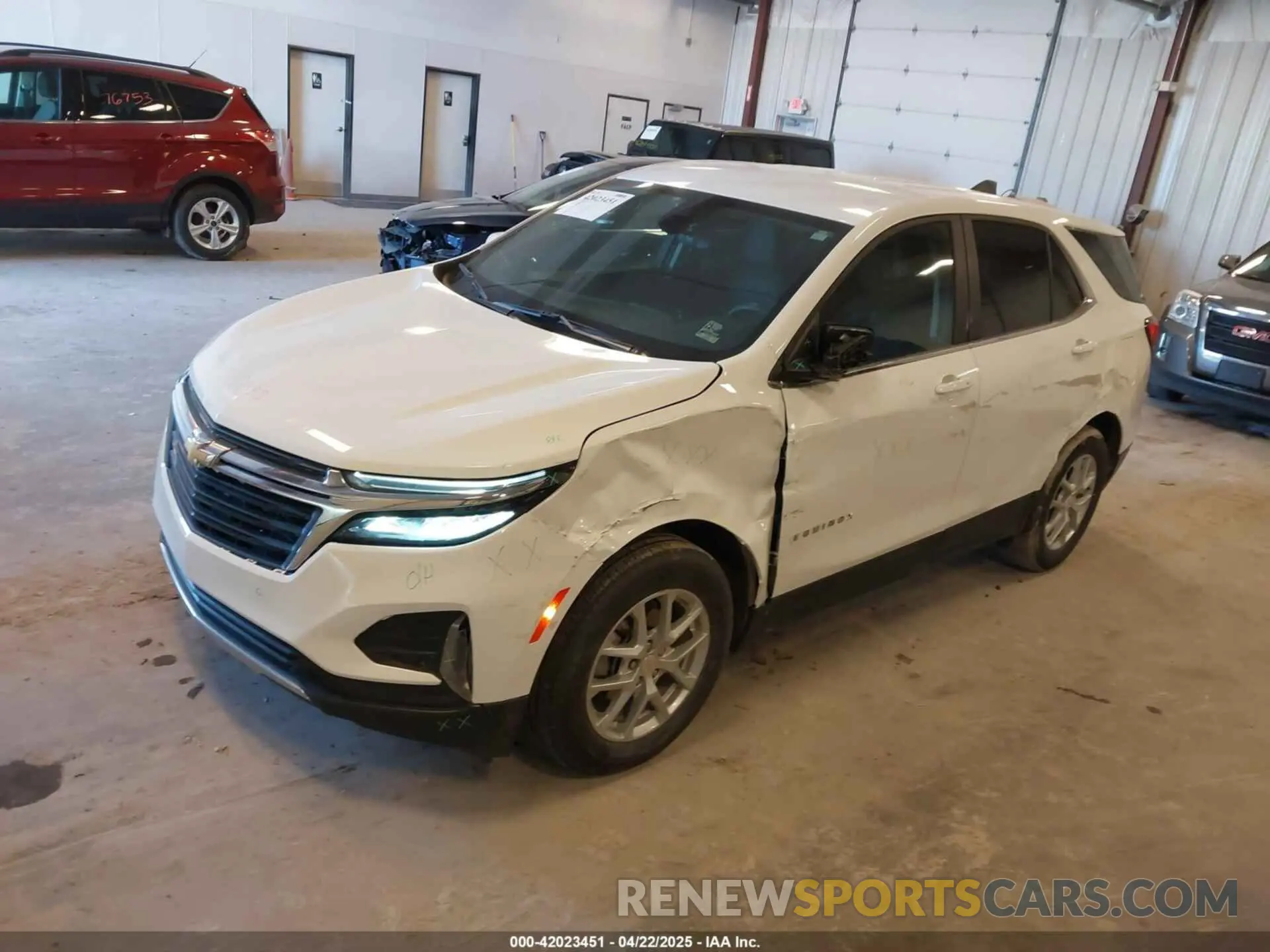 2 Photograph of a damaged car 3GNAXKEG1RS151864 CHEVROLET EQUINOX 2024