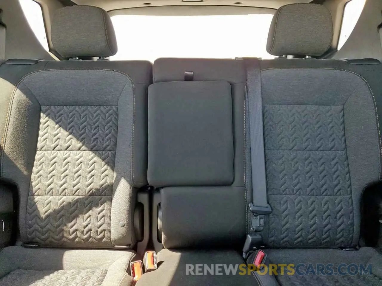 10 Photograph of a damaged car 3GNAXKEG2RL224668 CHEVROLET EQUINOX 2024