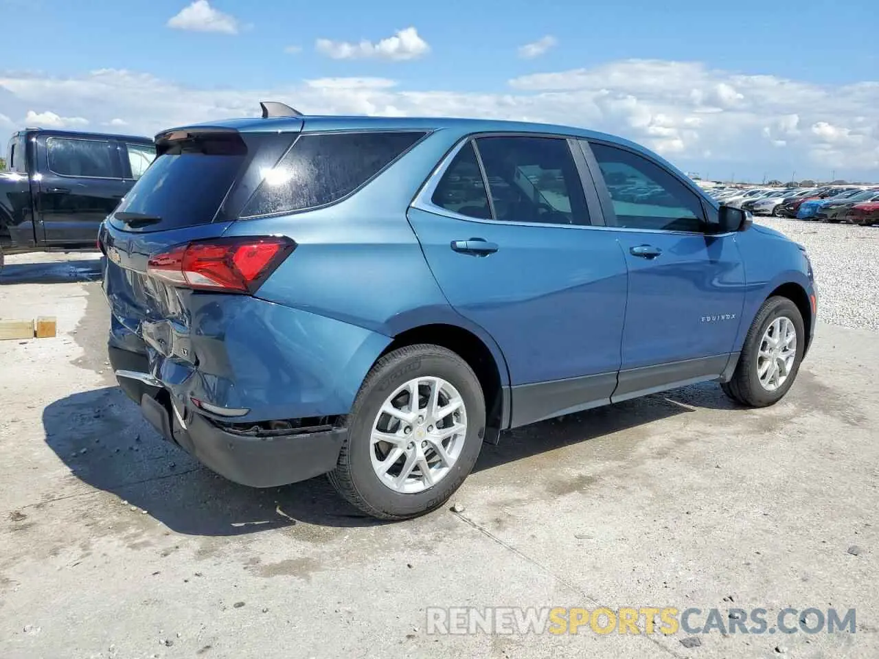 3 Photograph of a damaged car 3GNAXKEG2RL224668 CHEVROLET EQUINOX 2024
