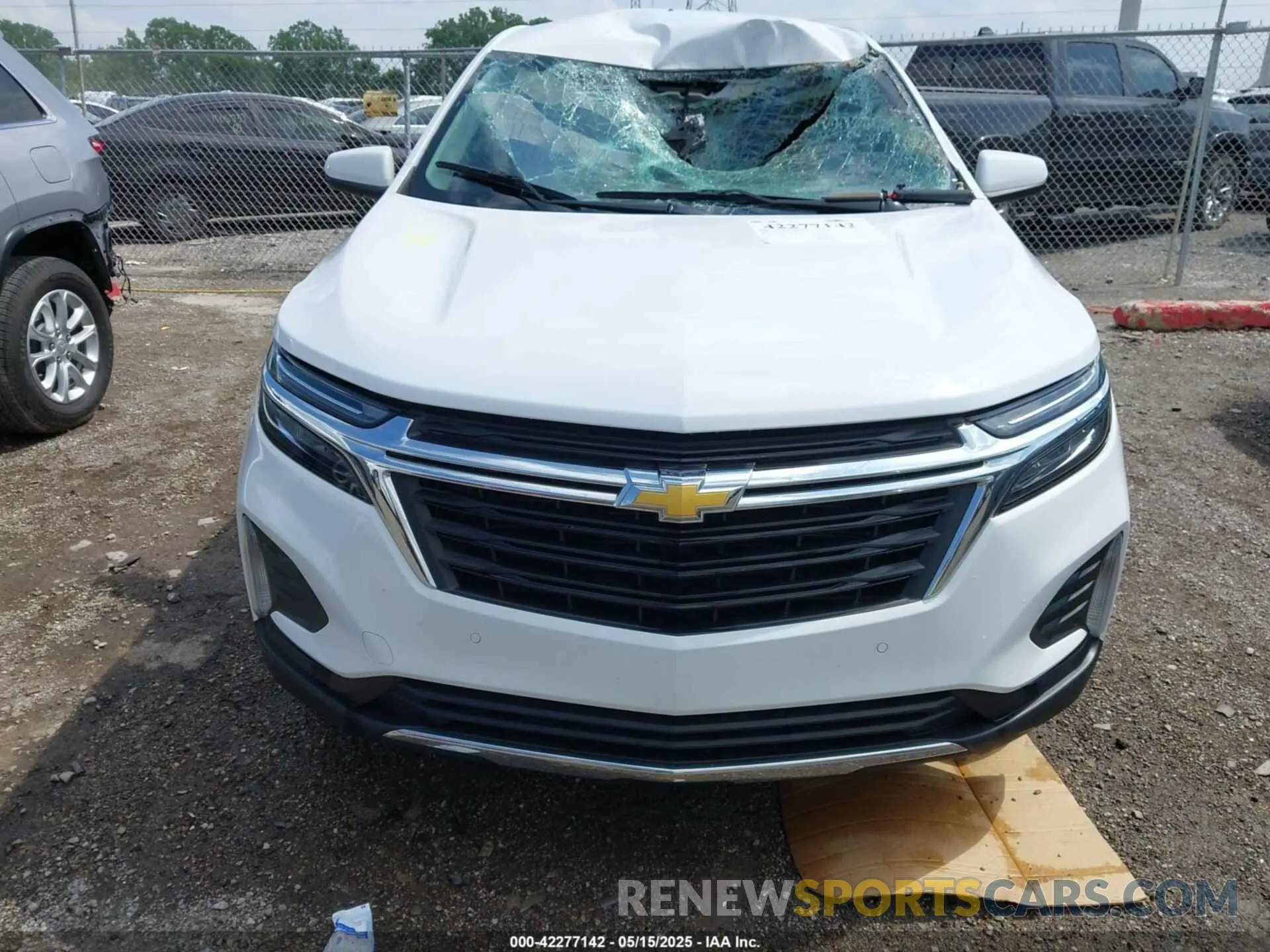 12 Photograph of a damaged car 3GNAXKEG2RL237856 CHEVROLET EQUINOX 2024