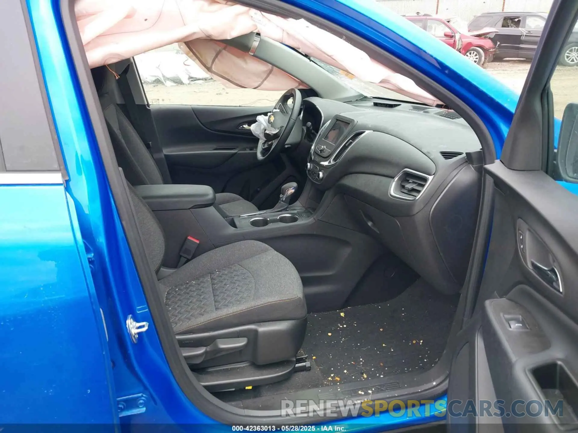 5 Photograph of a damaged car 3GNAXKEG2RL264815 CHEVROLET EQUINOX 2024