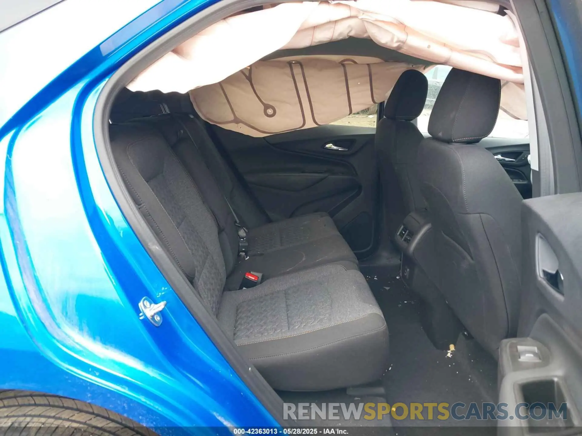 8 Photograph of a damaged car 3GNAXKEG2RL264815 CHEVROLET EQUINOX 2024