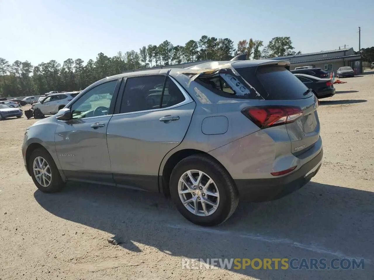 2 Photograph of a damaged car 3GNAXKEG2RL305475 CHEVROLET EQUINOX 2024
