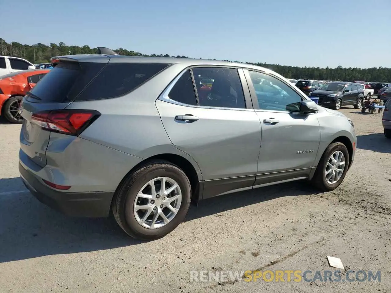 3 Photograph of a damaged car 3GNAXKEG2RL305475 CHEVROLET EQUINOX 2024