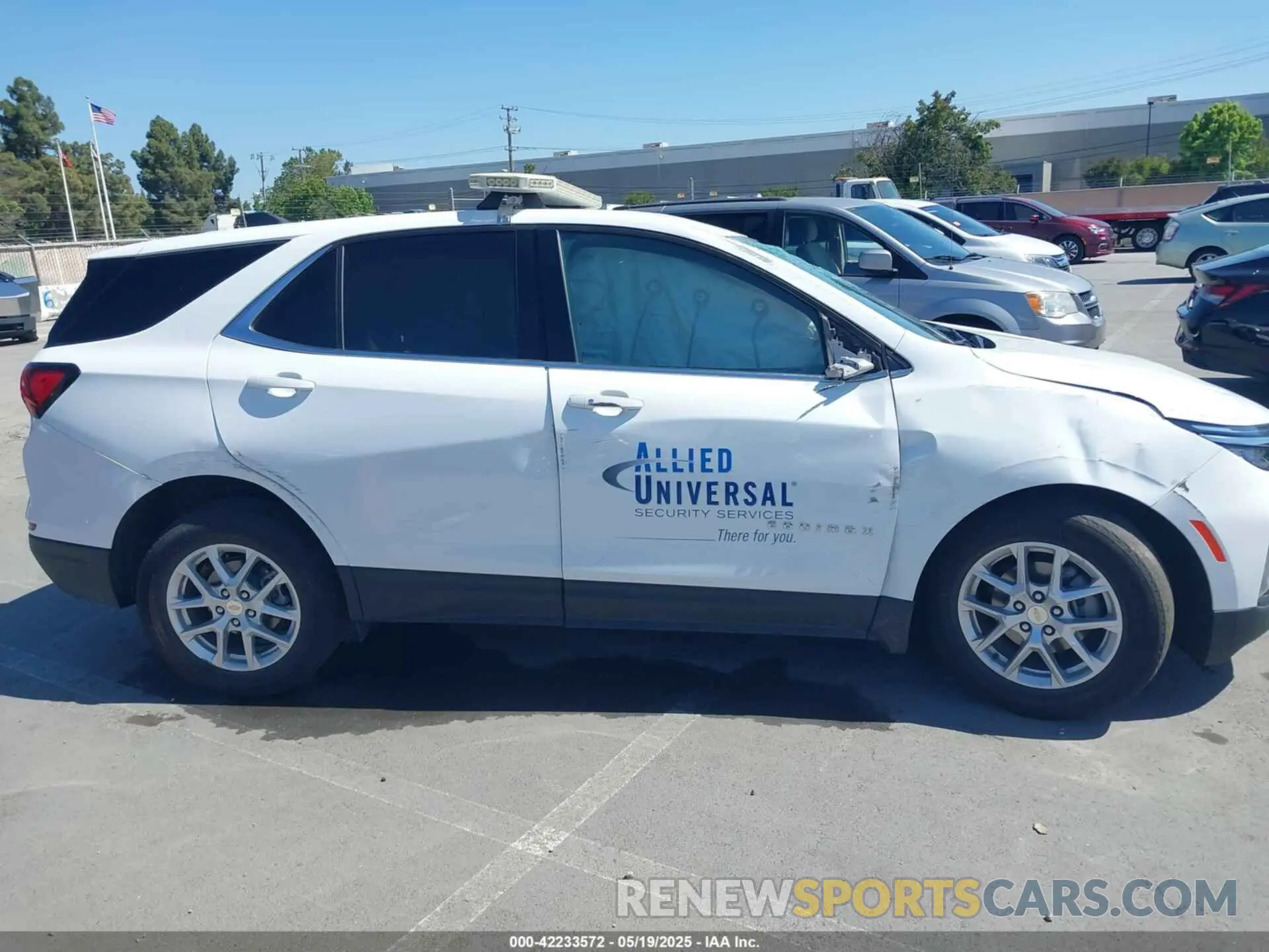 13 Photograph of a damaged car 3GNAXKEG2RS105279 CHEVROLET EQUINOX 2024