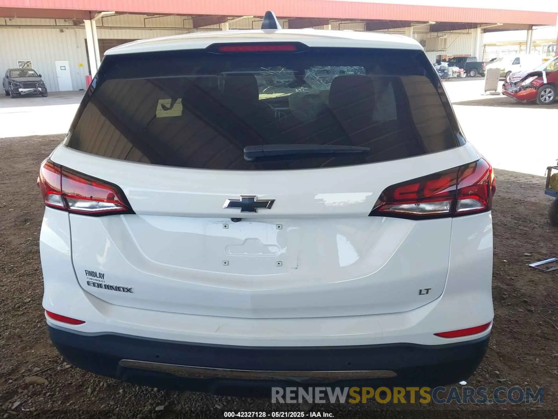 17 Photograph of a damaged car 3GNAXKEG2RS171587 CHEVROLET EQUINOX 2024