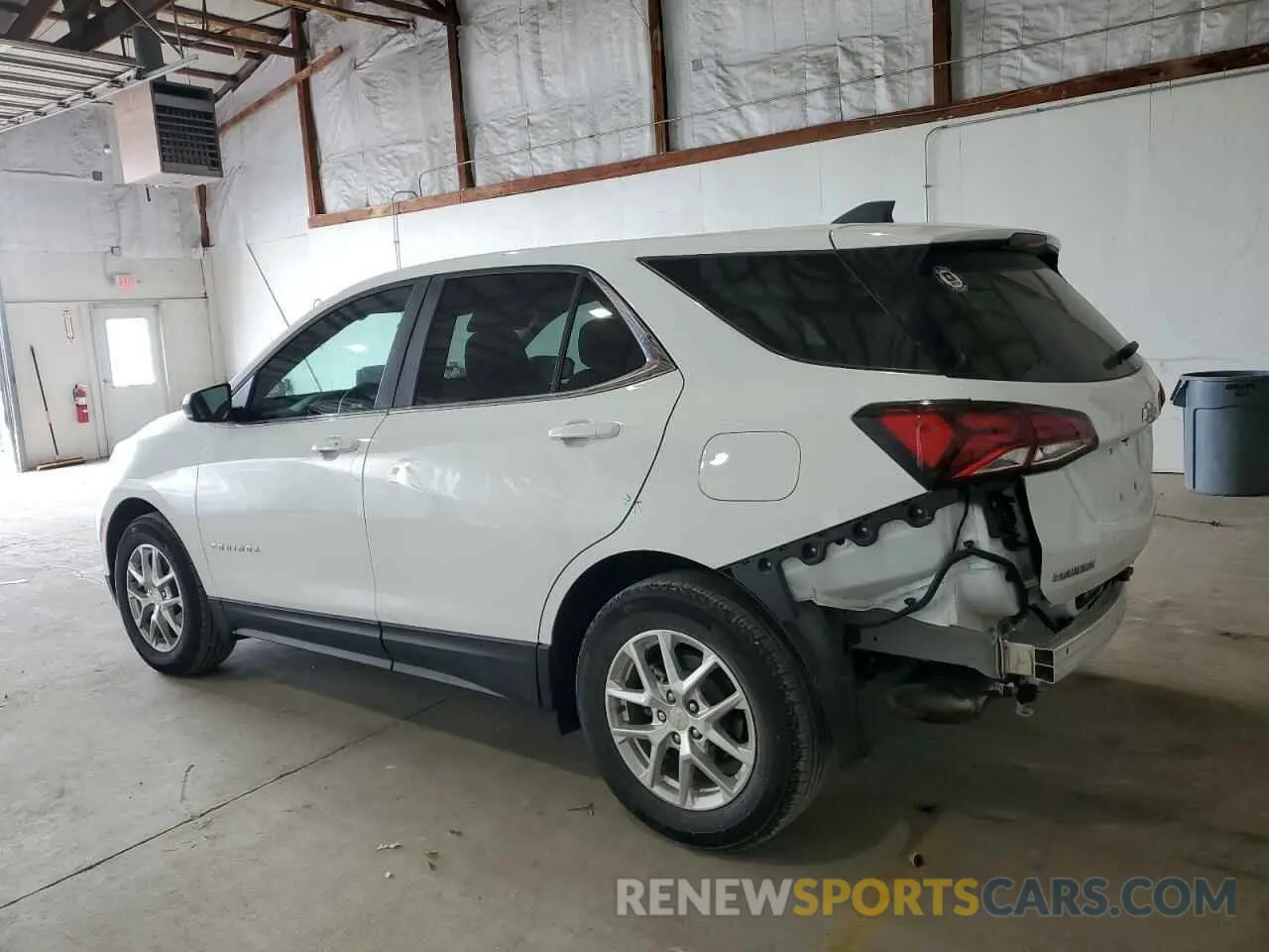 2 Photograph of a damaged car 3GNAXKEG2RS235479 CHEVROLET EQUINOX 2024