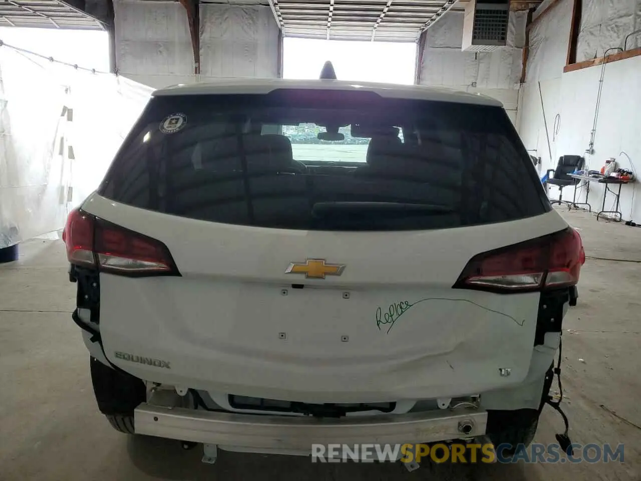 6 Photograph of a damaged car 3GNAXKEG2RS235479 CHEVROLET EQUINOX 2024