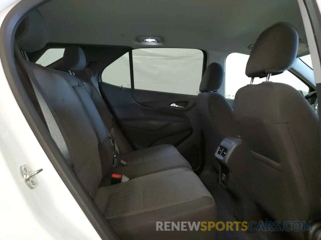 11 Photograph of a damaged car 3GNAXKEG3RL320289 CHEVROLET EQUINOX 2024