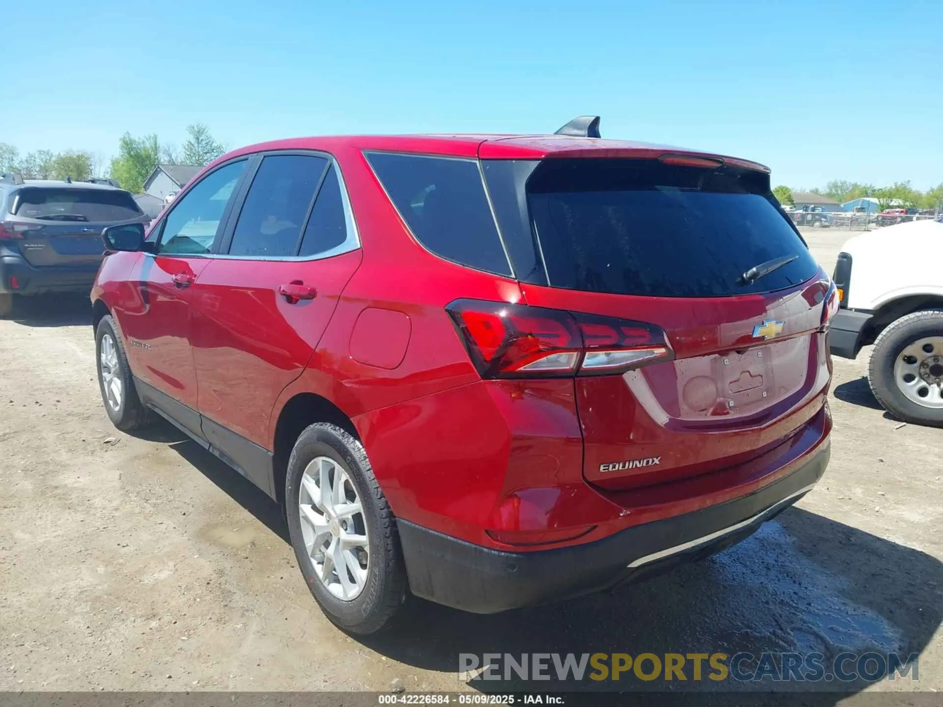 3 Photograph of a damaged car 3GNAXKEG3RS132829 CHEVROLET EQUINOX 2024
