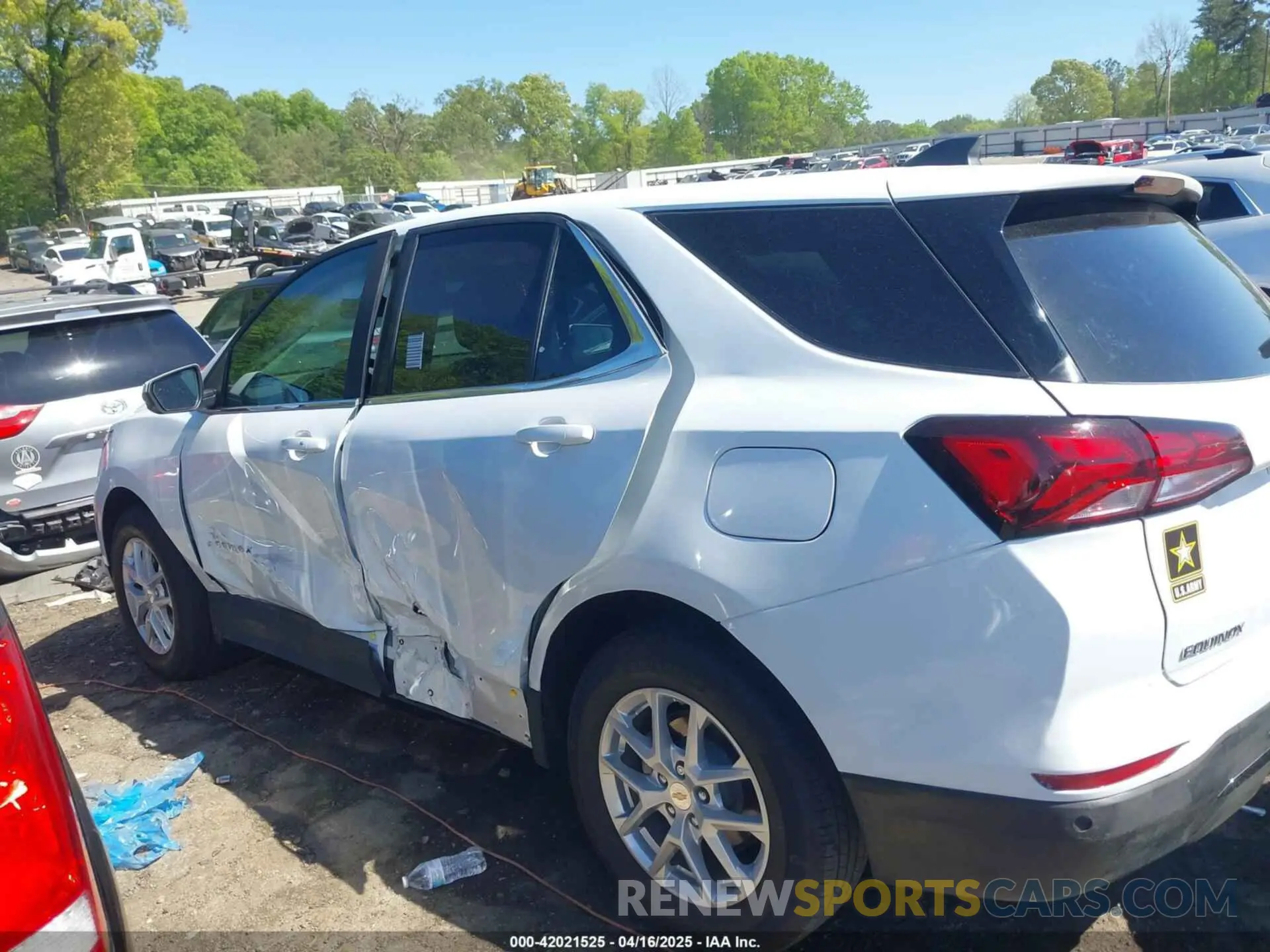 14 Photograph of a damaged car 3GNAXKEG3RS232431 CHEVROLET EQUINOX 2024