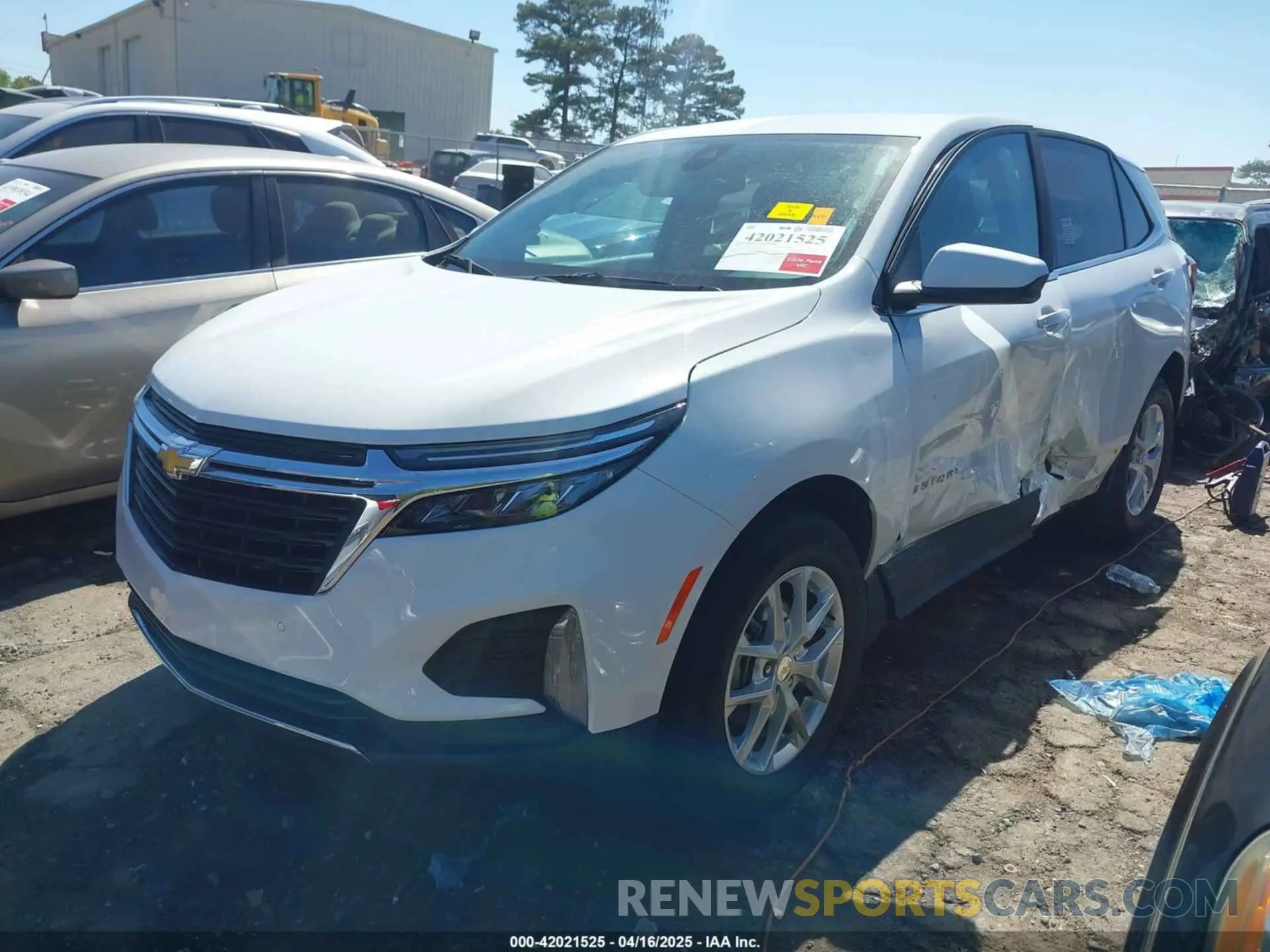 2 Photograph of a damaged car 3GNAXKEG3RS232431 CHEVROLET EQUINOX 2024