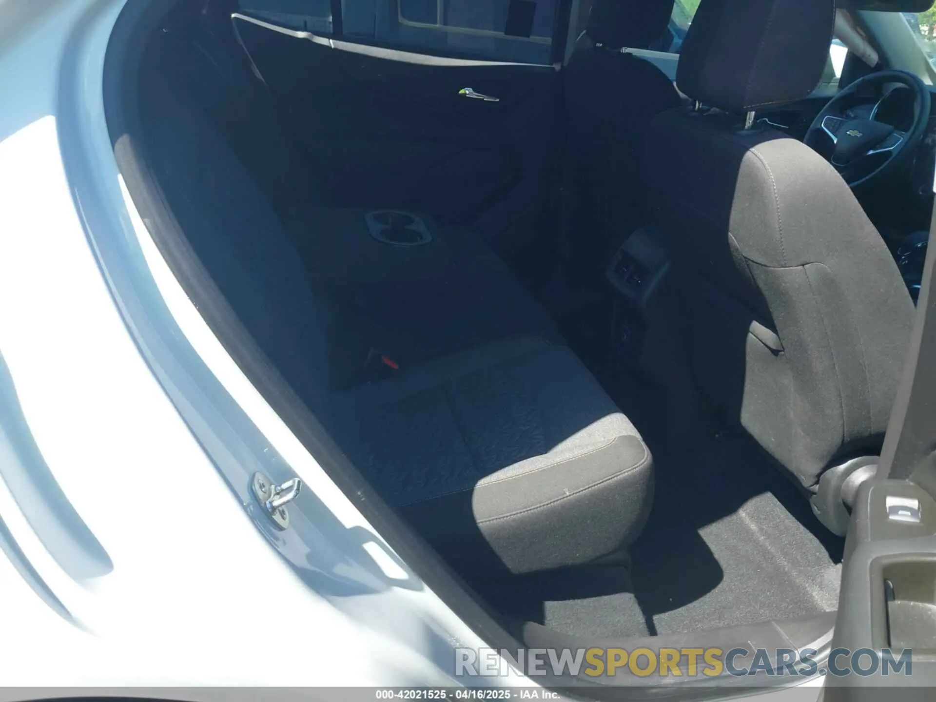8 Photograph of a damaged car 3GNAXKEG3RS232431 CHEVROLET EQUINOX 2024