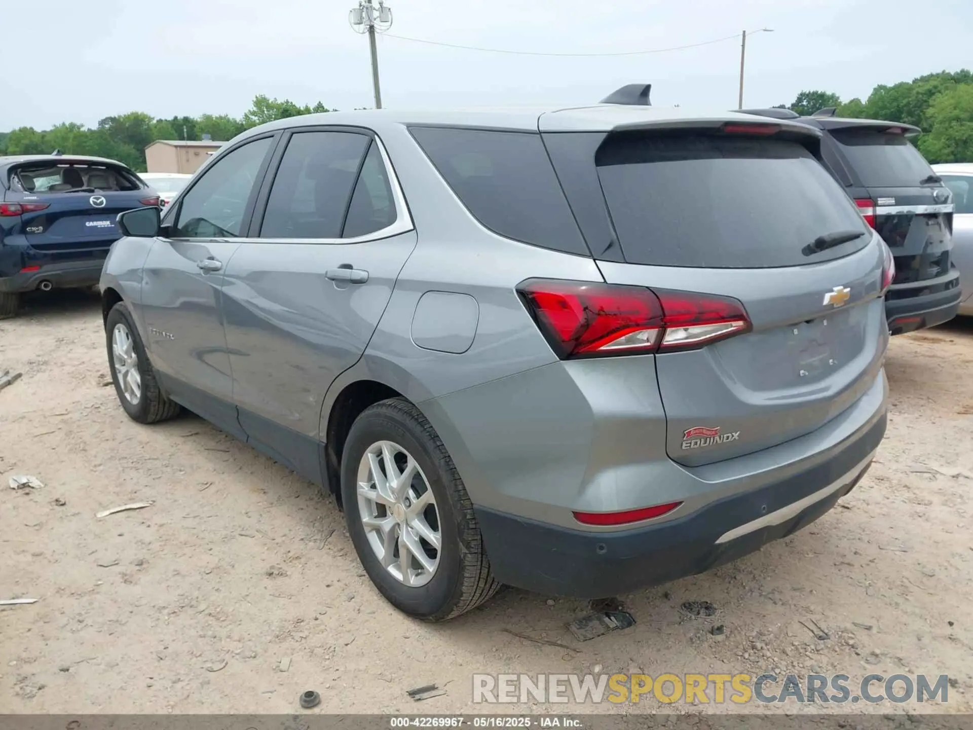3 Photograph of a damaged car 3GNAXKEG4RL146409 CHEVROLET EQUINOX 2024