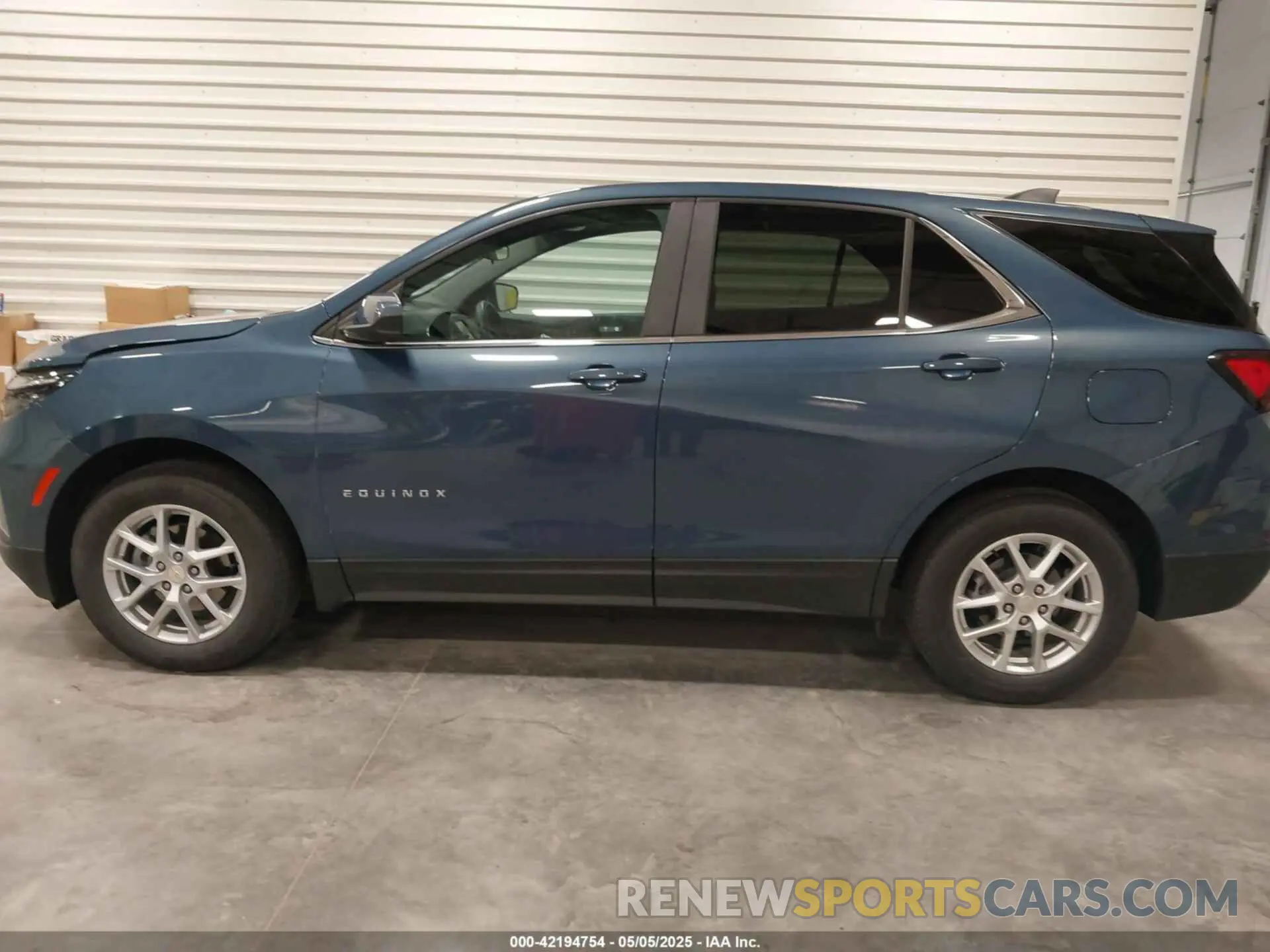 14 Photograph of a damaged car 3GNAXKEG4RL326621 CHEVROLET EQUINOX 2024