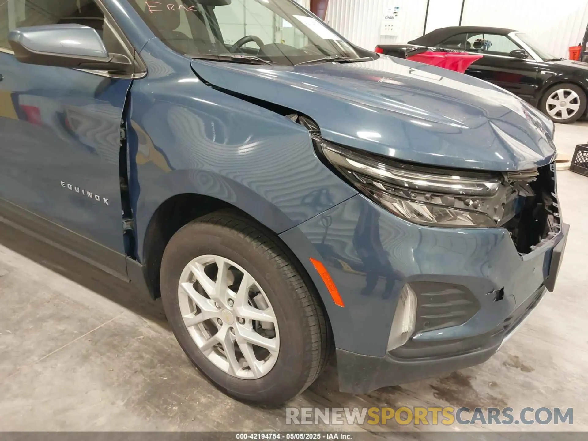 17 Photograph of a damaged car 3GNAXKEG4RL326621 CHEVROLET EQUINOX 2024