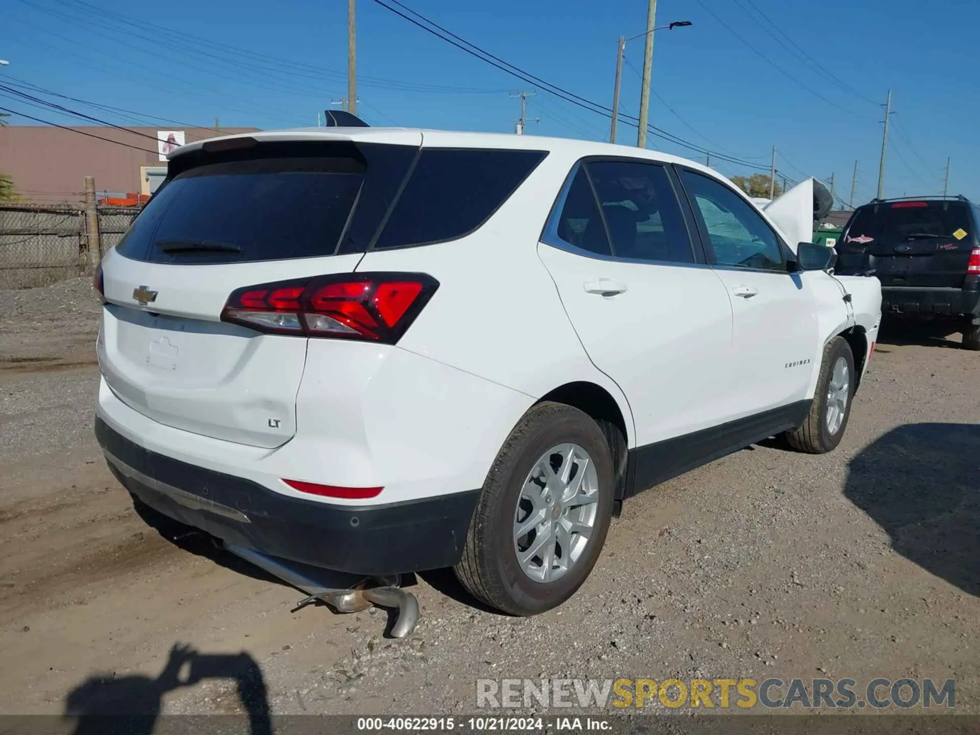 4 Photograph of a damaged car 3GNAXKEG4RL354502 CHEVROLET EQUINOX 2024
