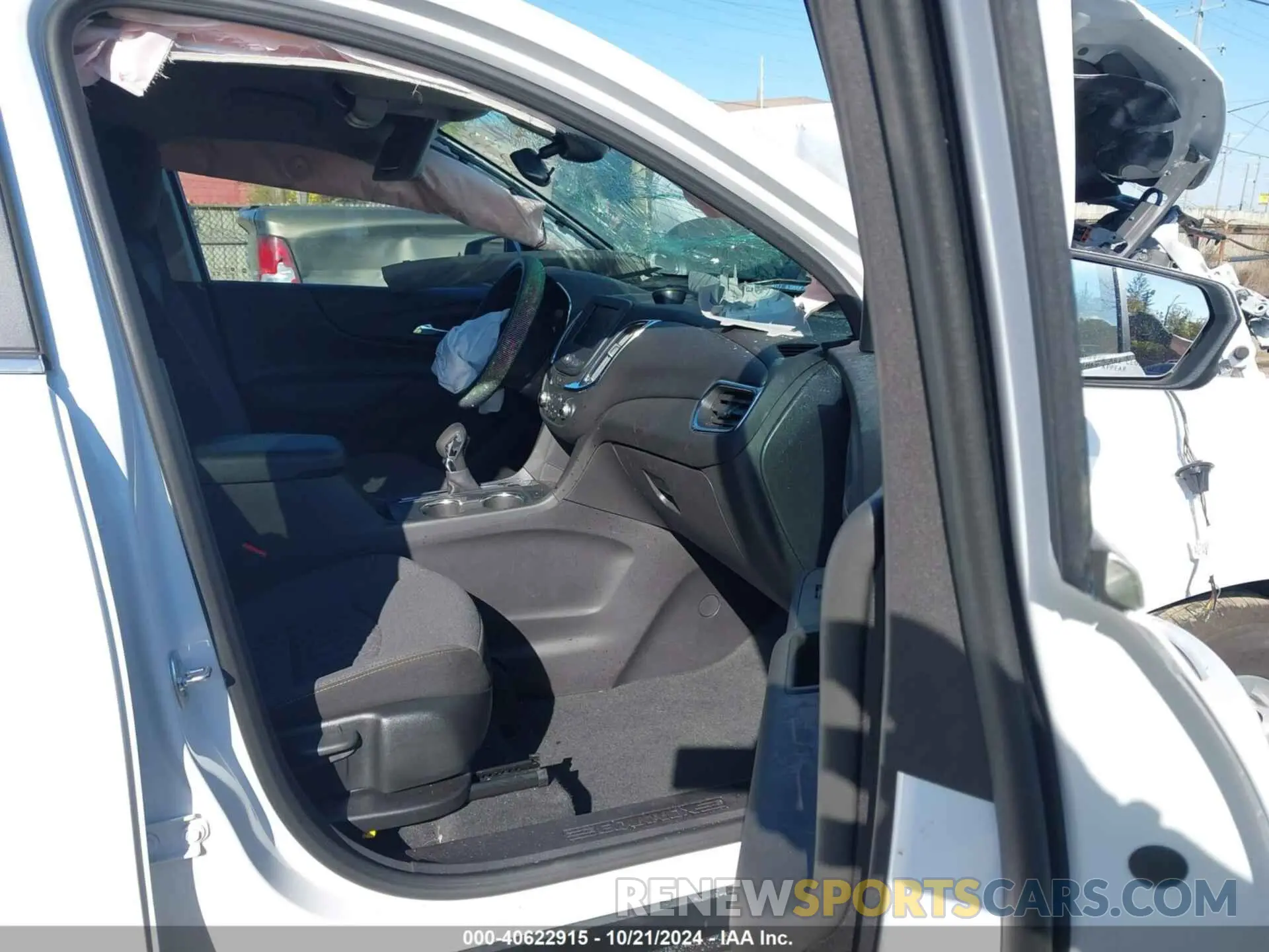 5 Photograph of a damaged car 3GNAXKEG4RL354502 CHEVROLET EQUINOX 2024