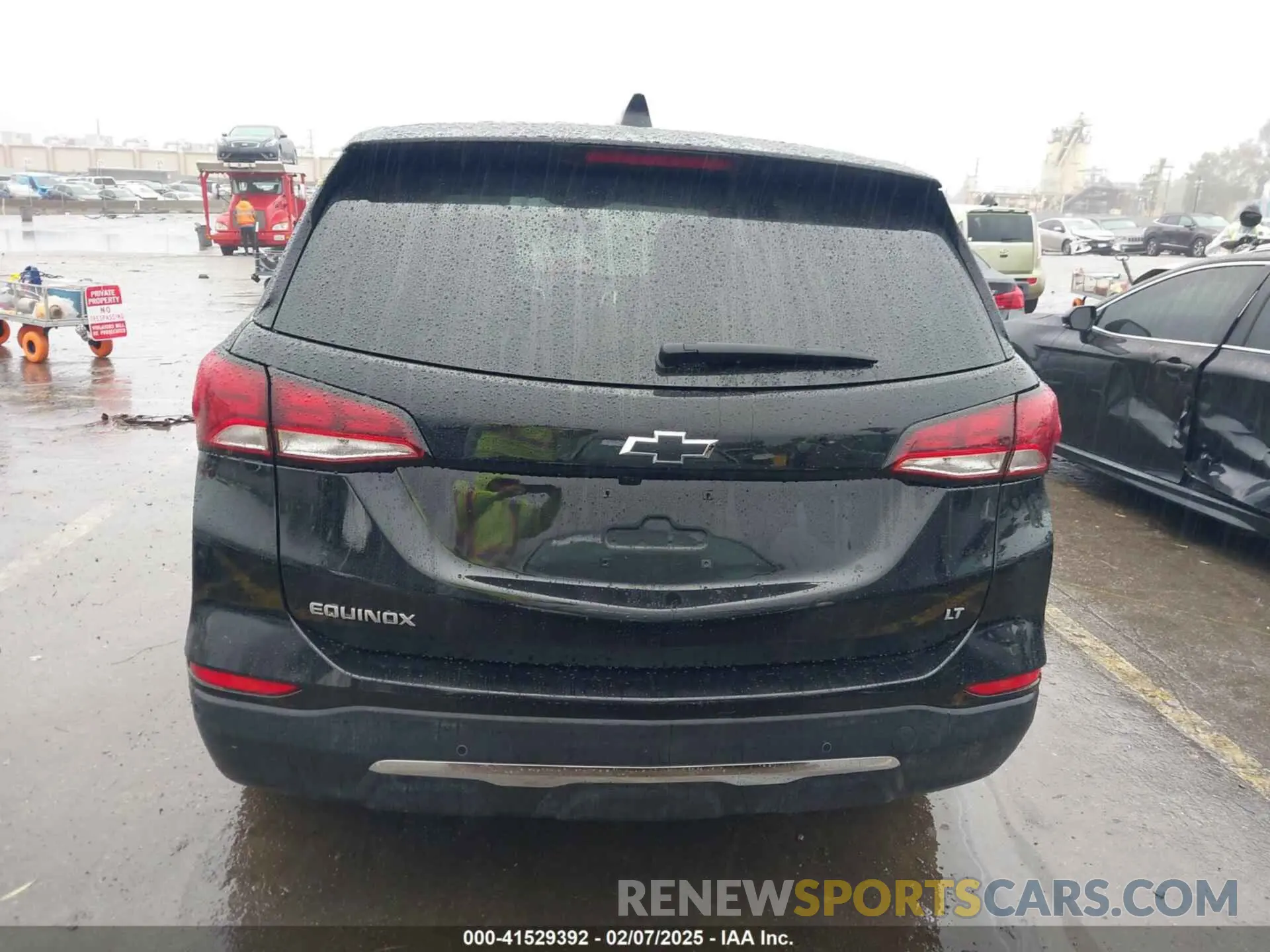 17 Photograph of a damaged car 3GNAXKEG5RL174770 CHEVROLET EQUINOX 2024