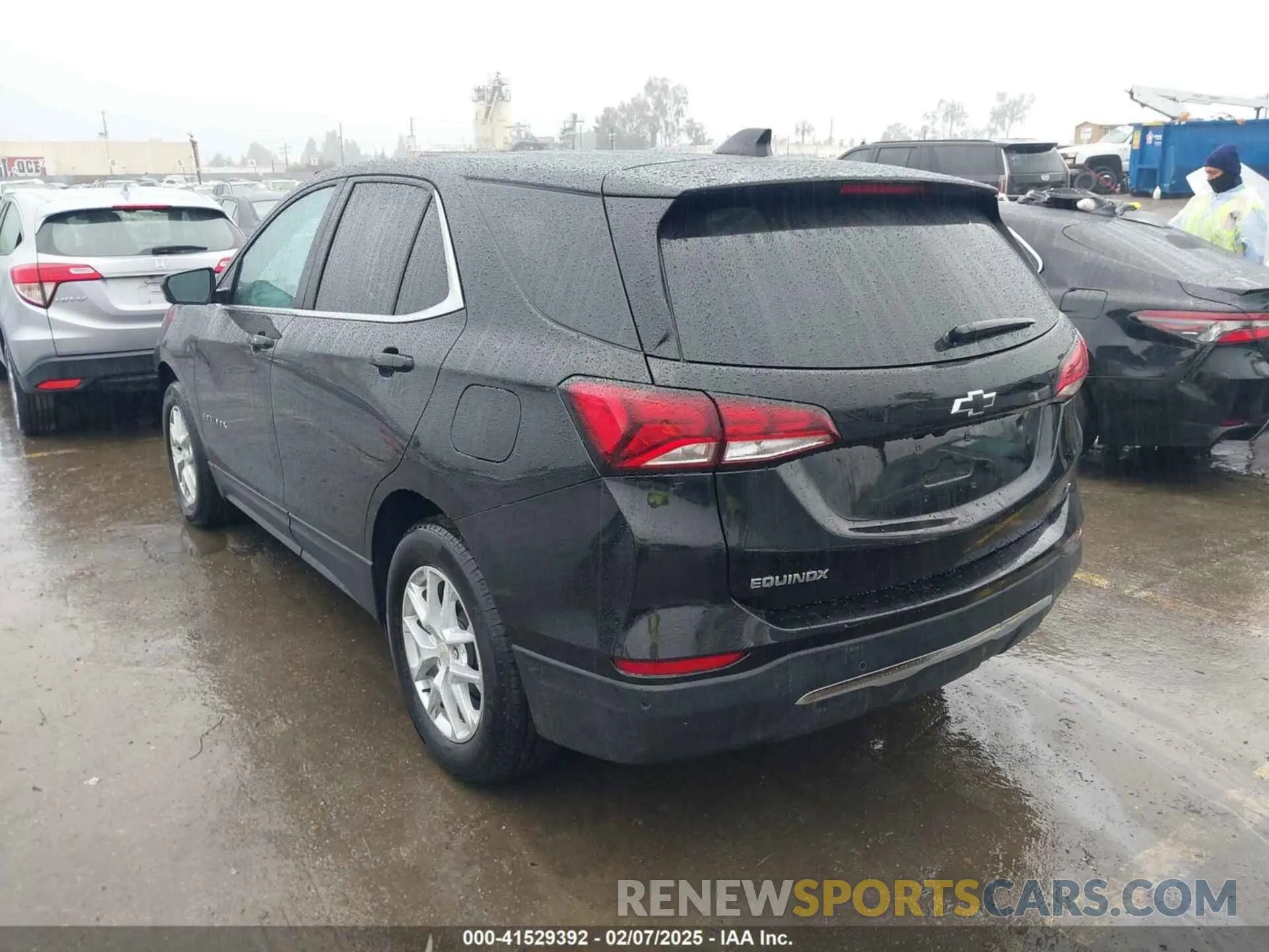3 Photograph of a damaged car 3GNAXKEG5RL174770 CHEVROLET EQUINOX 2024