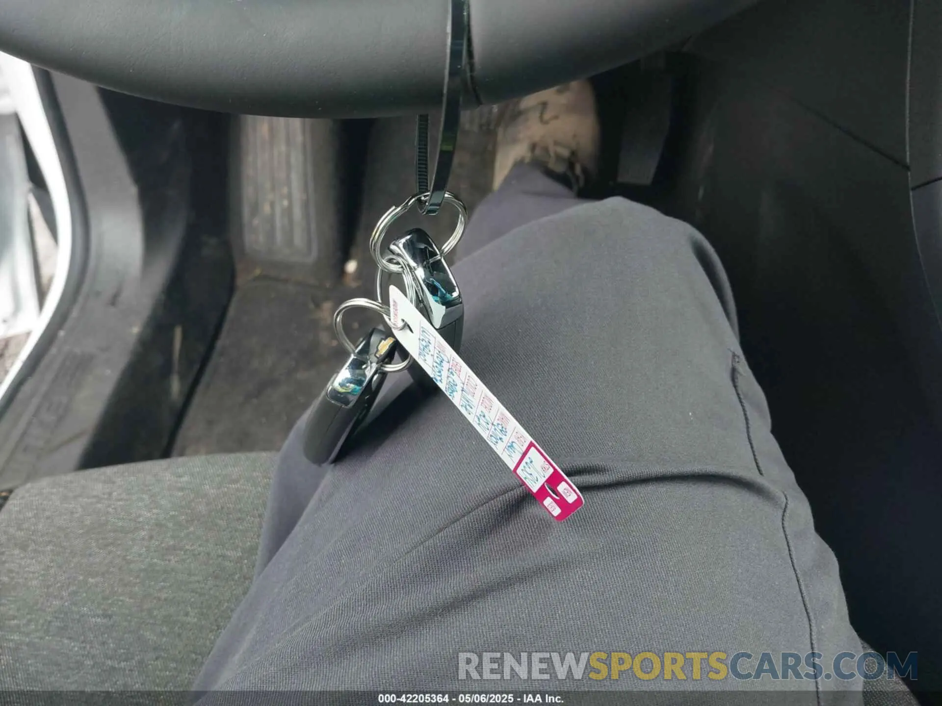 11 Photograph of a damaged car 3GNAXKEG5RL338048 CHEVROLET EQUINOX 2024