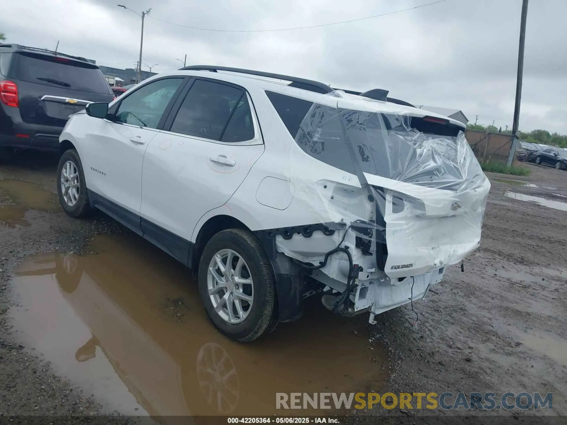 3 Photograph of a damaged car 3GNAXKEG5RL338048 CHEVROLET EQUINOX 2024