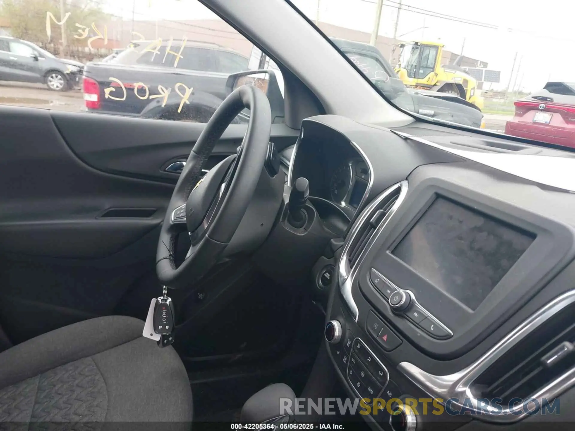 5 Photograph of a damaged car 3GNAXKEG5RL338048 CHEVROLET EQUINOX 2024