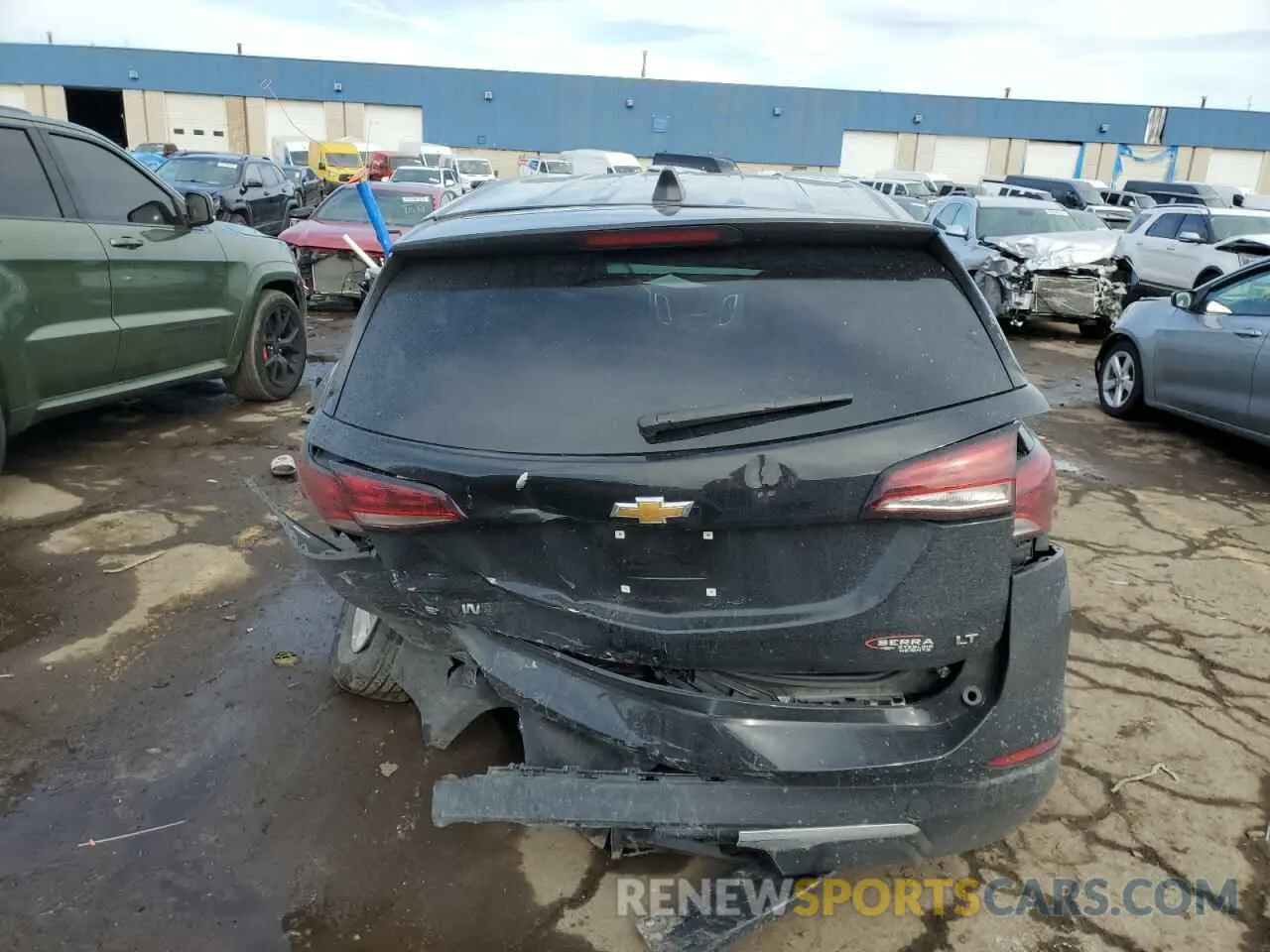 6 Photograph of a damaged car 3GNAXKEG5RL373687 CHEVROLET EQUINOX 2024