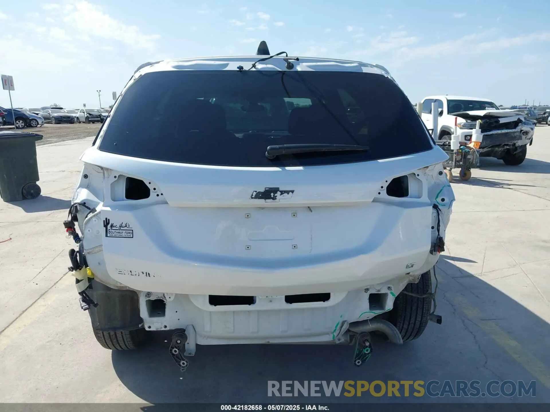 17 Photograph of a damaged car 3GNAXKEG5RS120231 CHEVROLET EQUINOX 2024