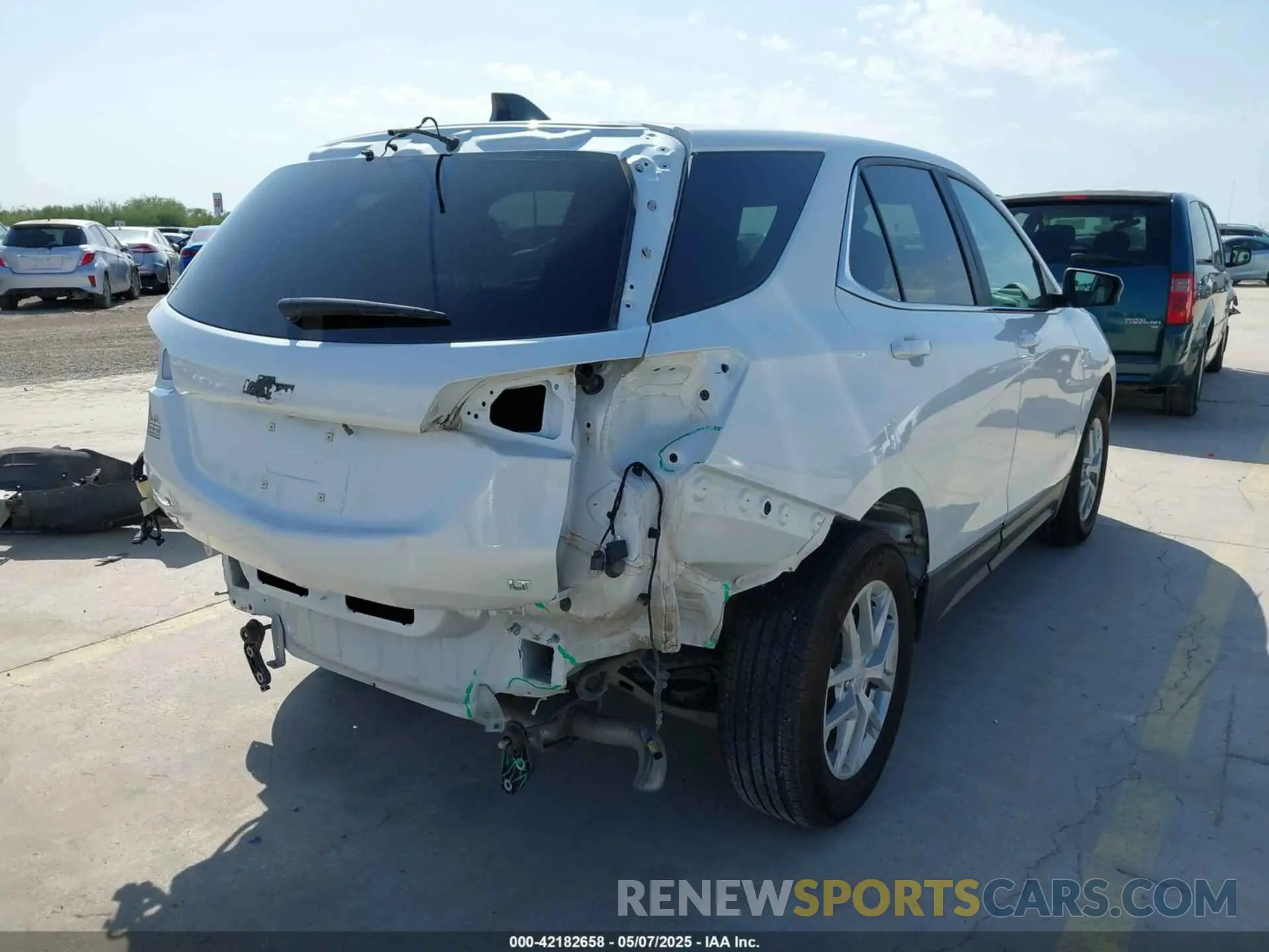 4 Photograph of a damaged car 3GNAXKEG5RS120231 CHEVROLET EQUINOX 2024