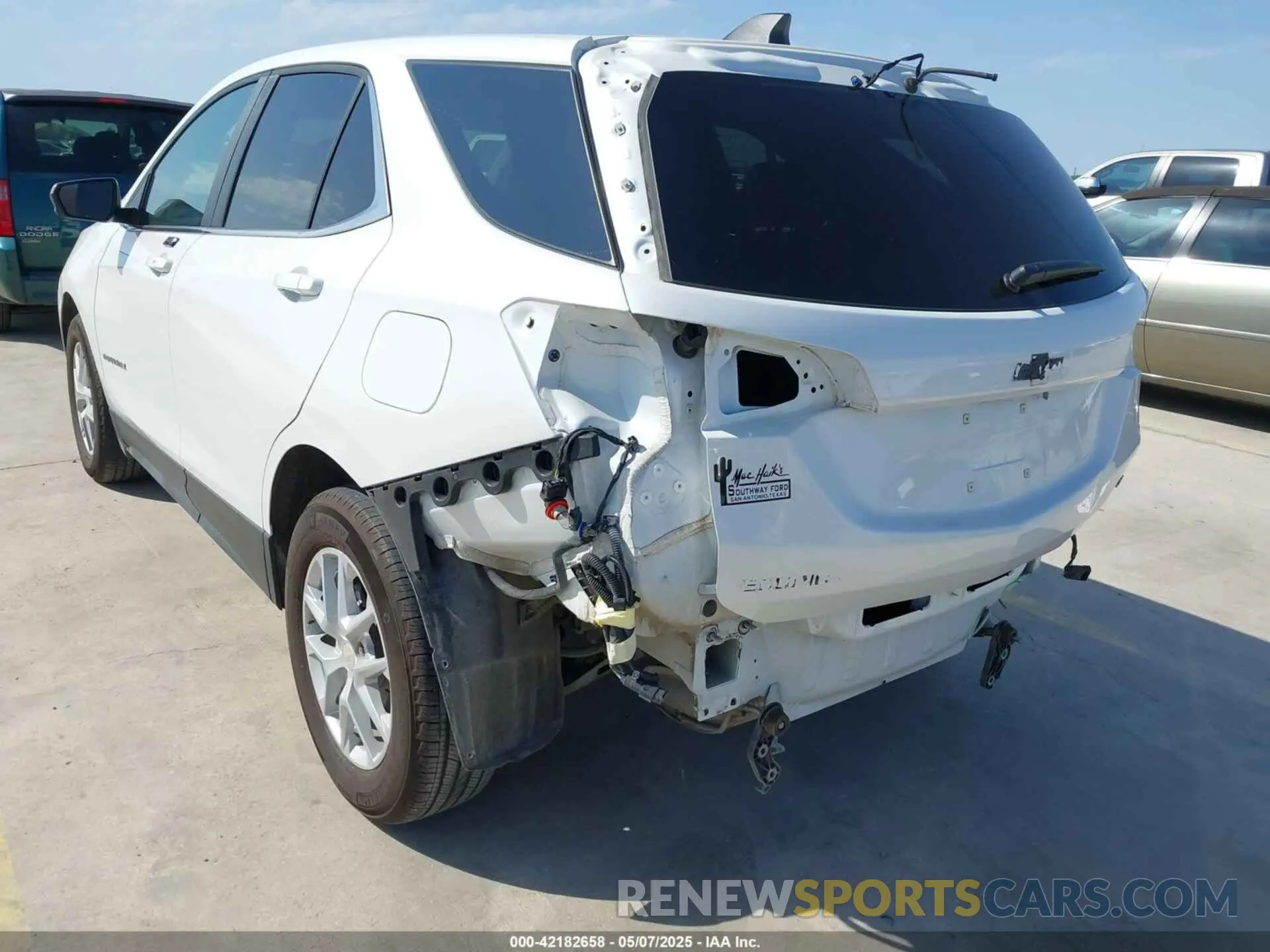 6 Photograph of a damaged car 3GNAXKEG5RS120231 CHEVROLET EQUINOX 2024