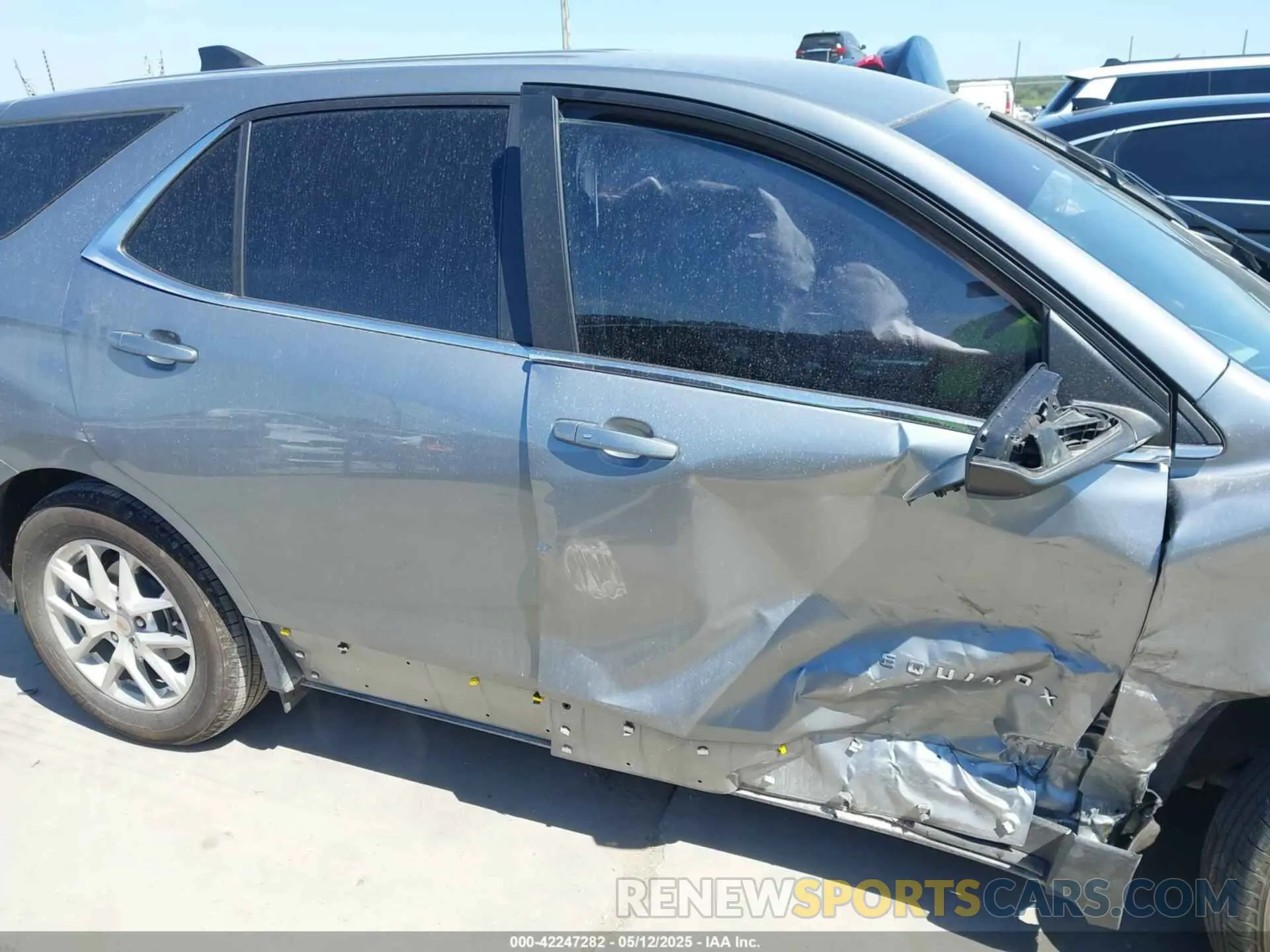 13 Photograph of a damaged car 3GNAXKEG5RS166304 CHEVROLET EQUINOX 2024