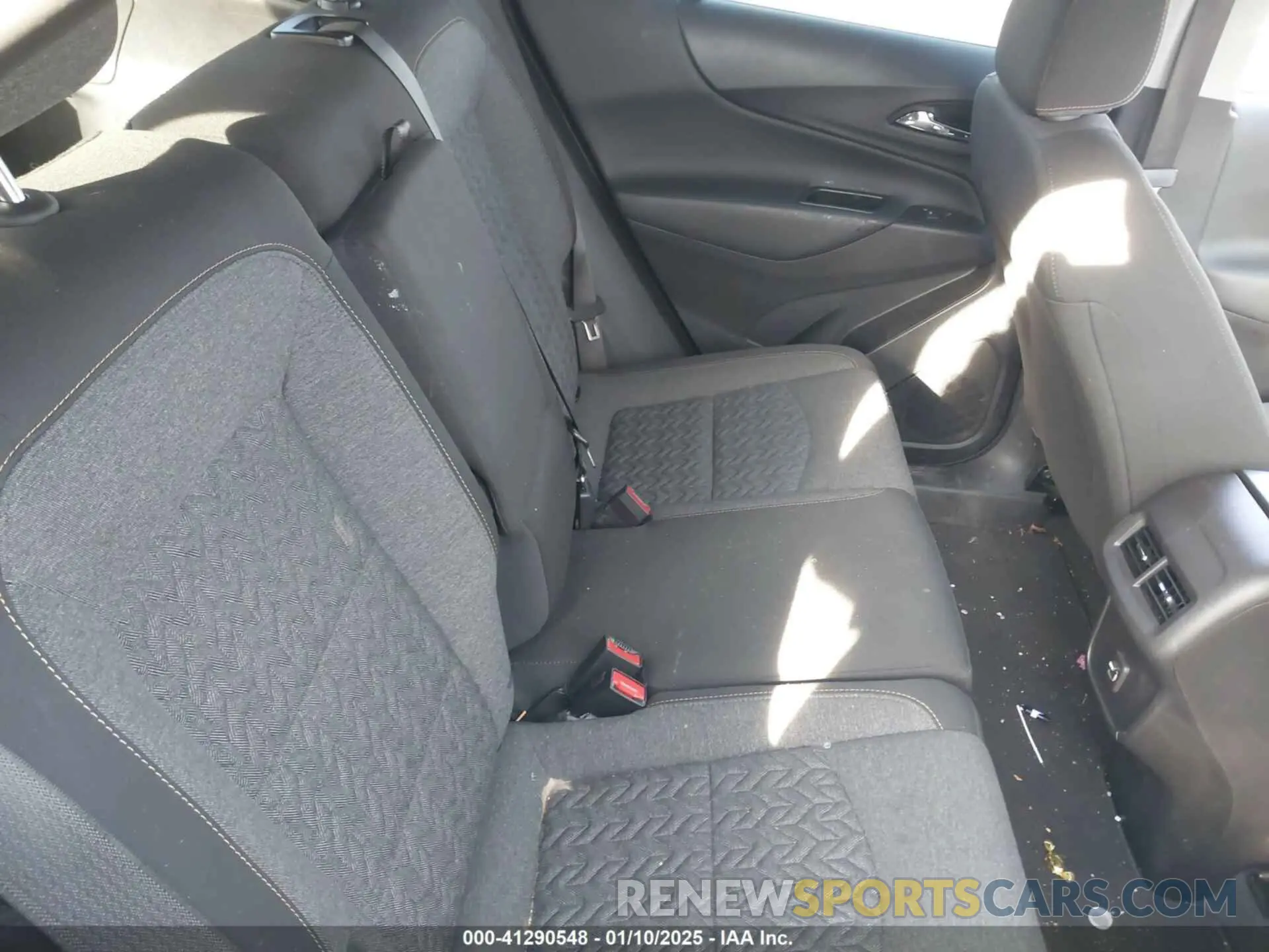 8 Photograph of a damaged car 3GNAXKEG6RL180674 CHEVROLET EQUINOX 2024