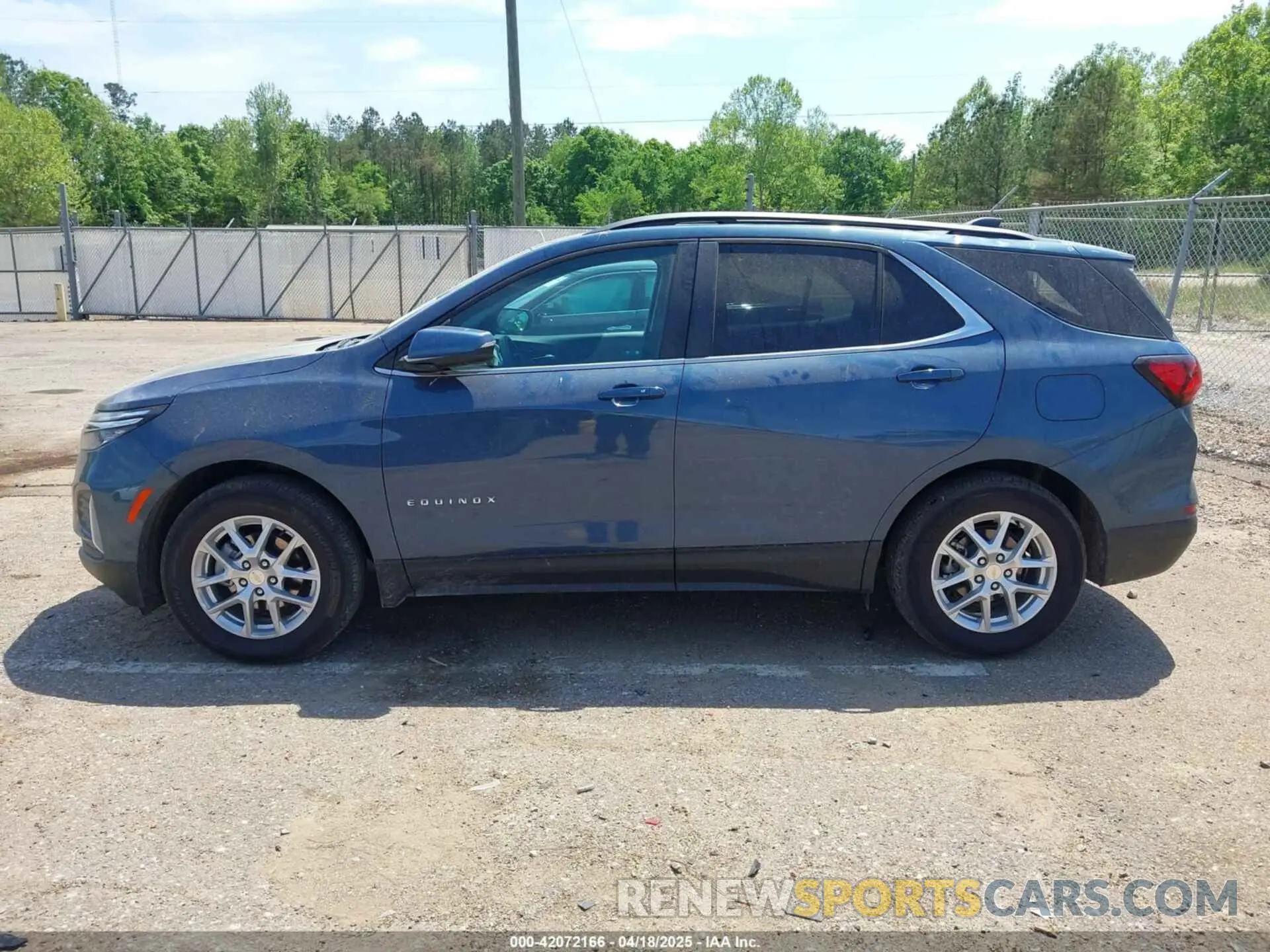 14 Photograph of a damaged car 3GNAXKEG6RL235852 CHEVROLET EQUINOX 2024