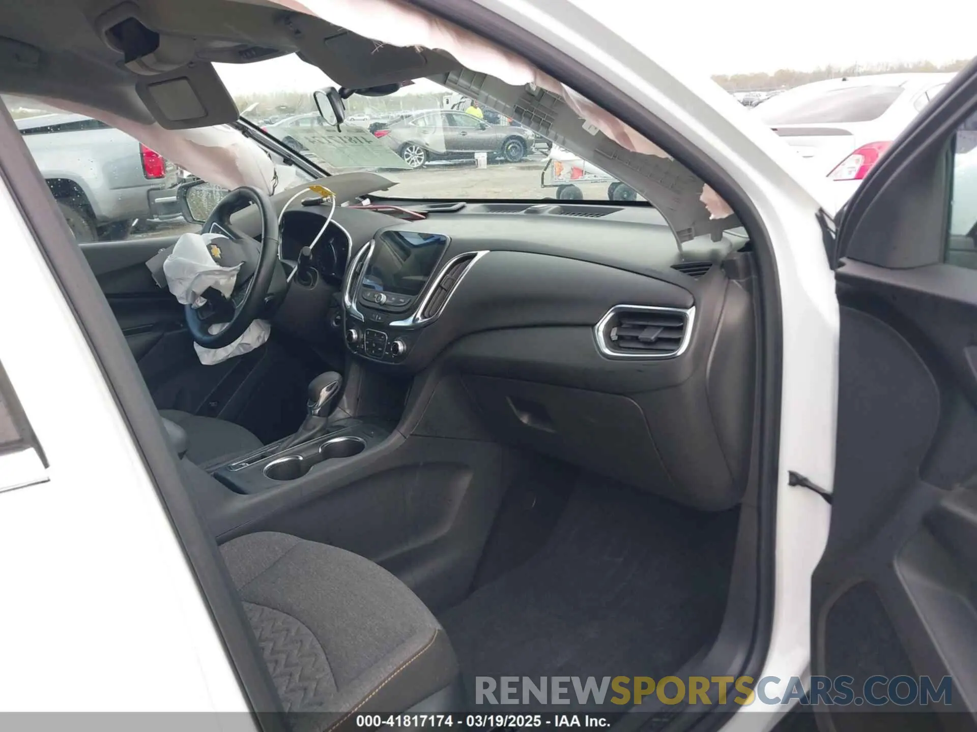 5 Photograph of a damaged car 3GNAXKEG7RL140023 CHEVROLET EQUINOX 2024