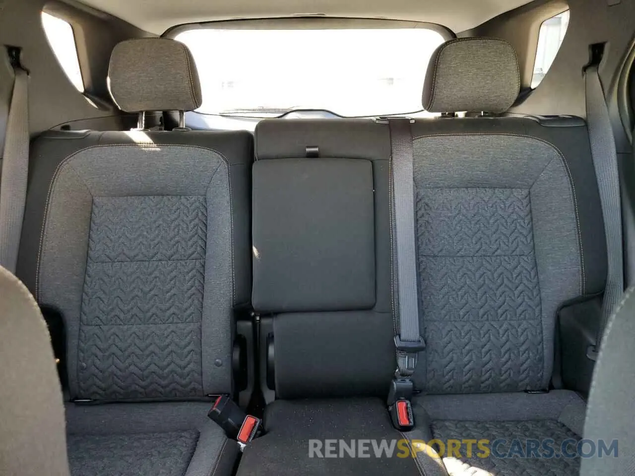 10 Photograph of a damaged car 3GNAXKEG7RL274191 CHEVROLET EQUINOX 2024