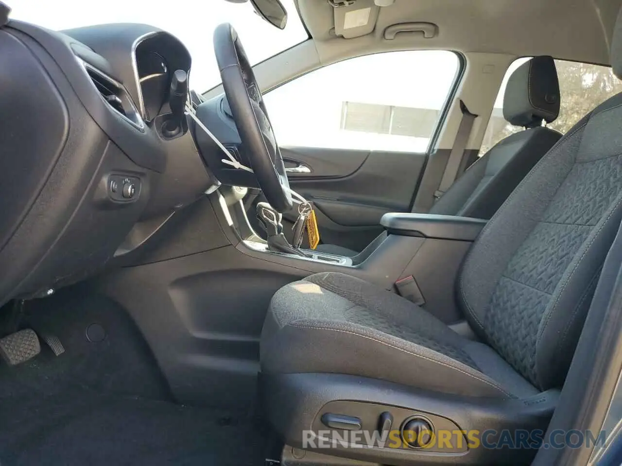 7 Photograph of a damaged car 3GNAXKEG7RL274191 CHEVROLET EQUINOX 2024