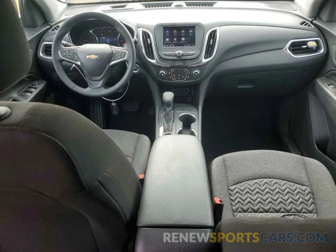 8 Photograph of a damaged car 3GNAXKEG8RL139995 CHEVROLET EQUINOX 2024
