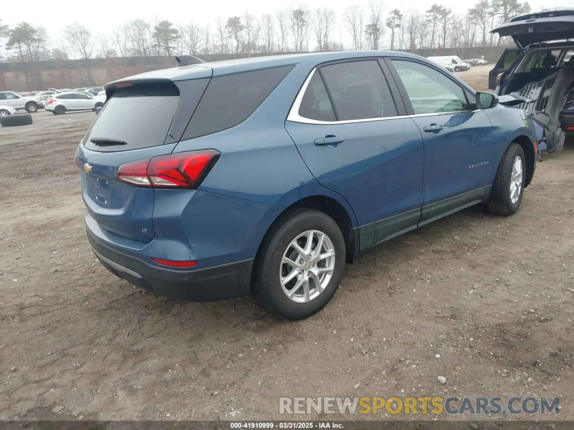4 Photograph of a damaged car 3GNAXKEG8RL329134 CHEVROLET EQUINOX 2024