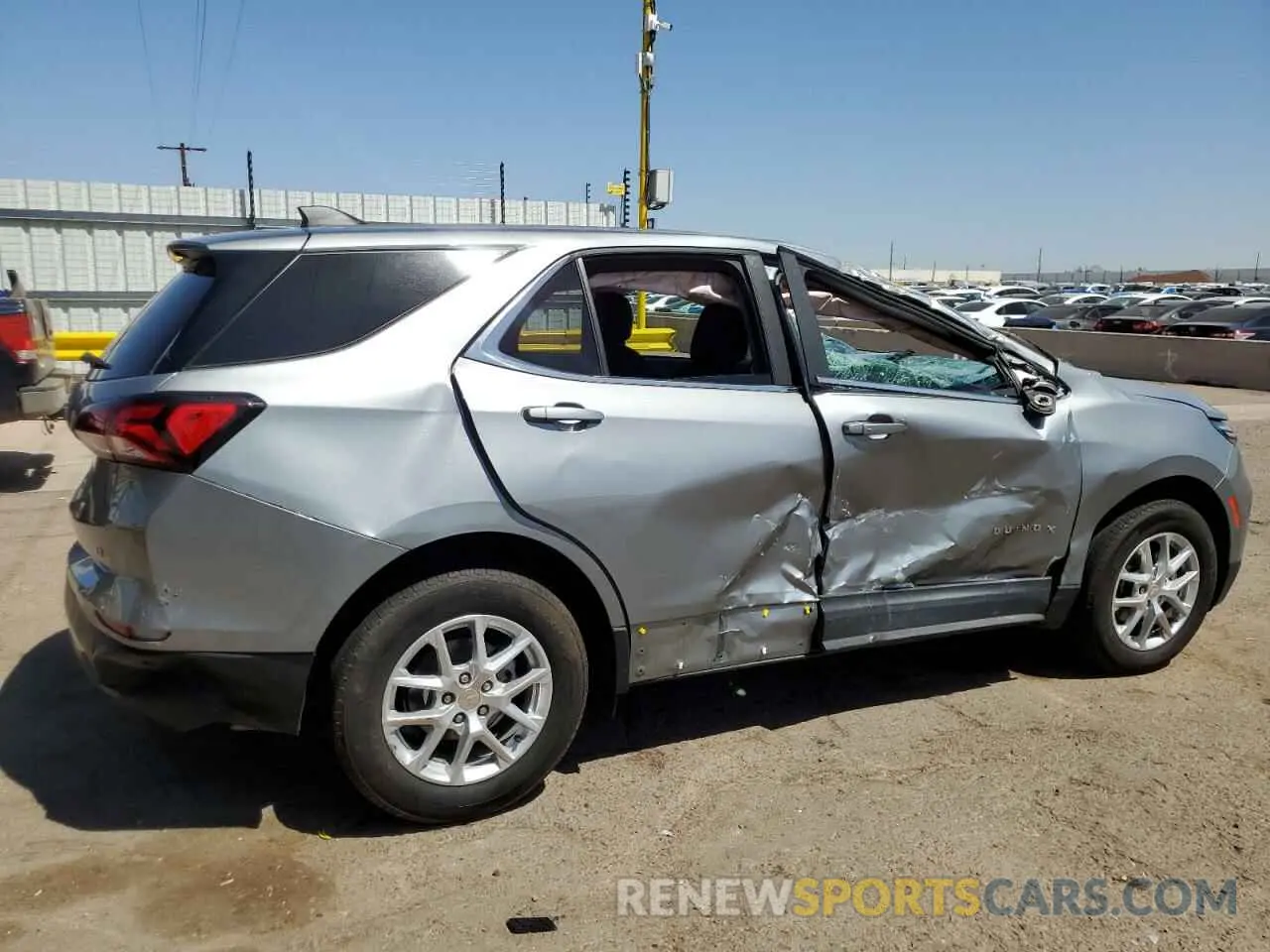 3 Photograph of a damaged car 3GNAXKEG8RL348024 CHEVROLET EQUINOX 2024