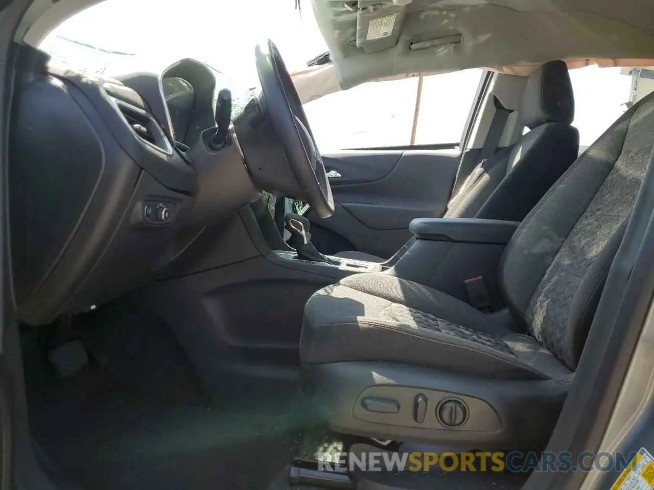 7 Photograph of a damaged car 3GNAXKEG8RL348024 CHEVROLET EQUINOX 2024