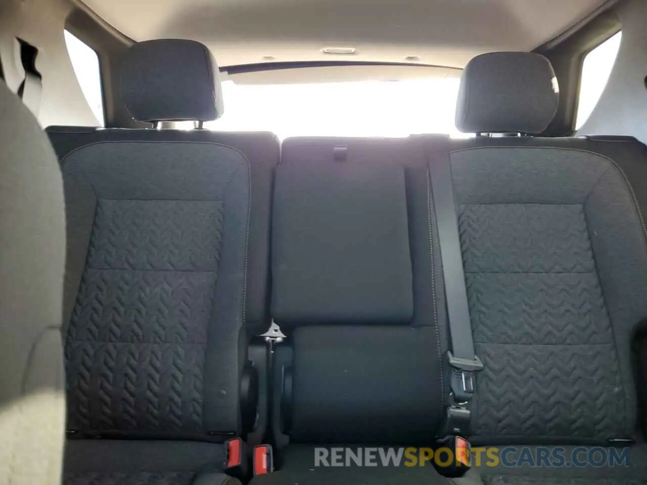 10 Photograph of a damaged car 3GNAXKEG8RS104153 CHEVROLET EQUINOX 2024