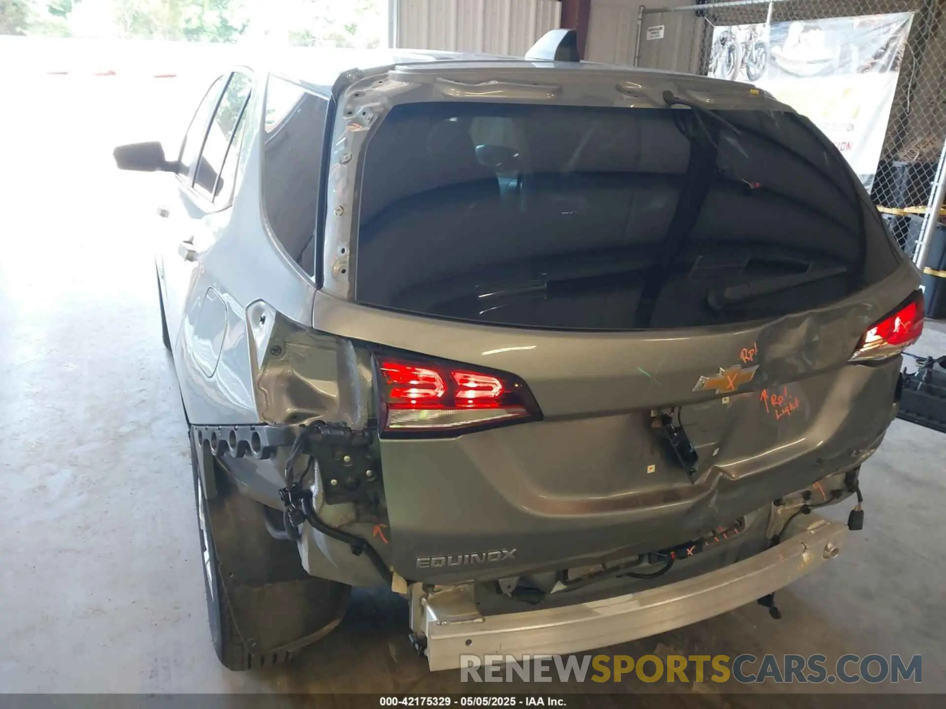 22 Photograph of a damaged car 3GNAXKEG8RS238242 CHEVROLET EQUINOX 2024