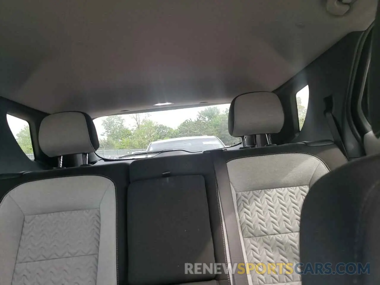 10 Photograph of a damaged car 3GNAXKEG9RL330177 CHEVROLET EQUINOX 2024
