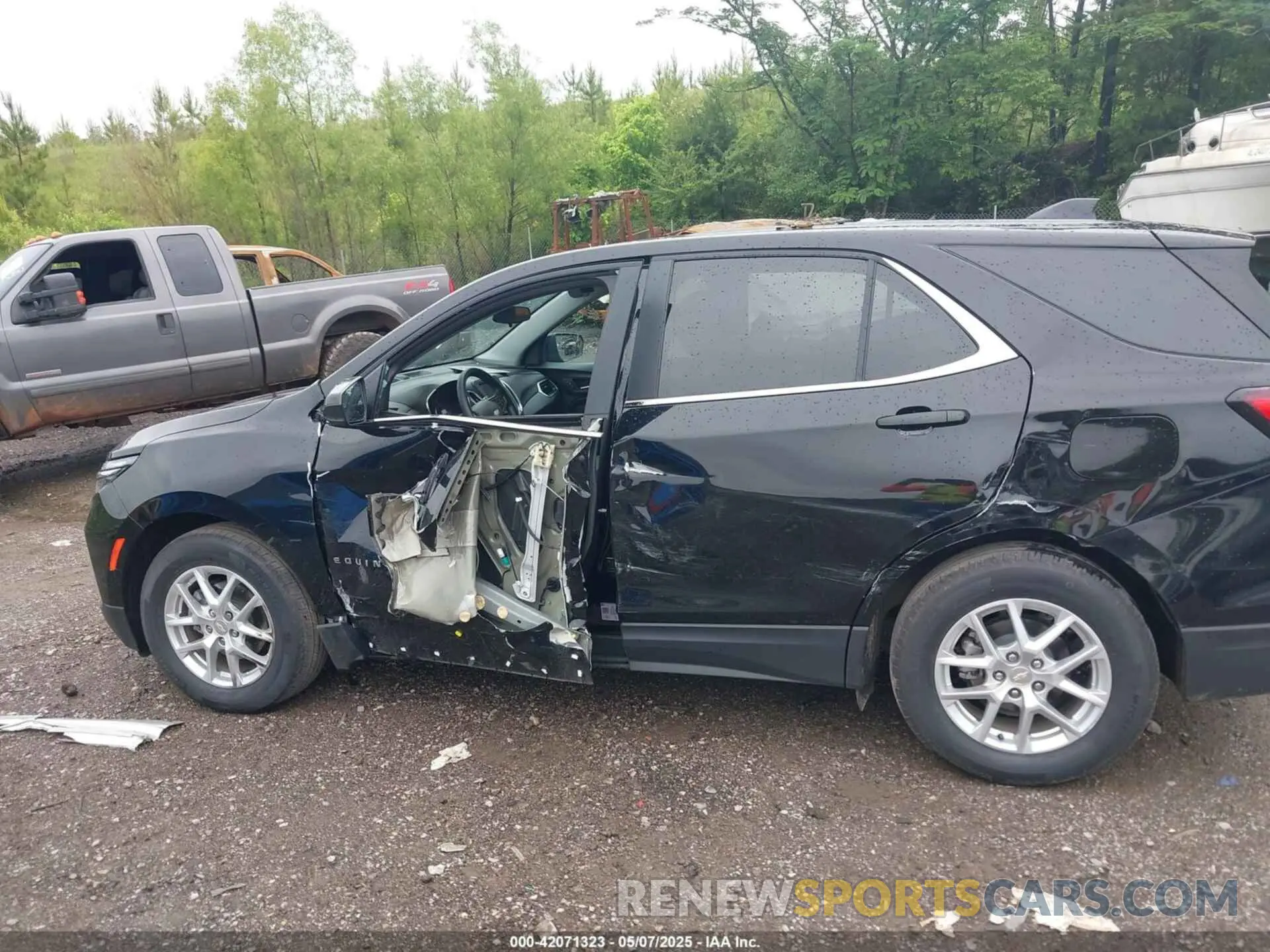 14 Photograph of a damaged car 3GNAXKEG9RL332009 CHEVROLET EQUINOX 2024