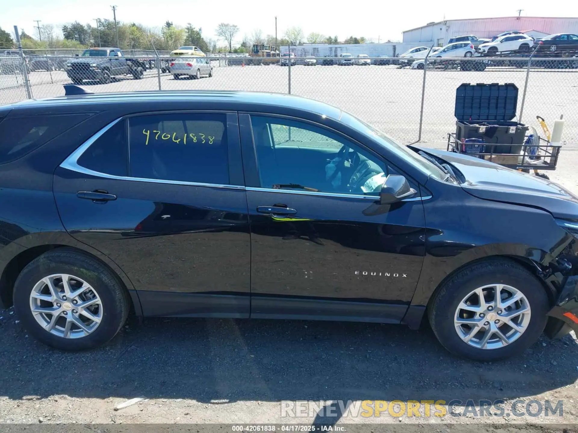 13 Photograph of a damaged car 3GNAXKEG9RL358917 CHEVROLET EQUINOX 2024