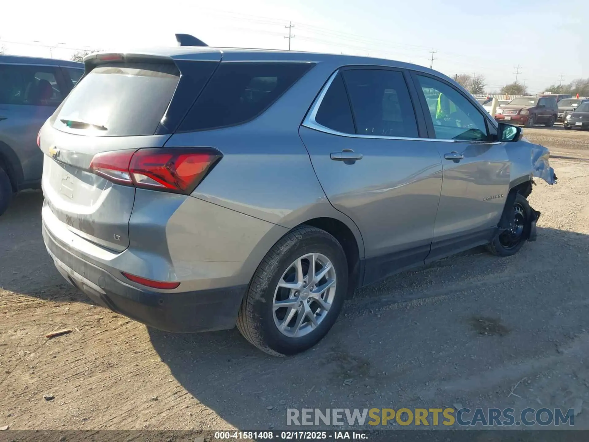 4 Photograph of a damaged car 3GNAXKEGXRL216771 CHEVROLET EQUINOX 2024