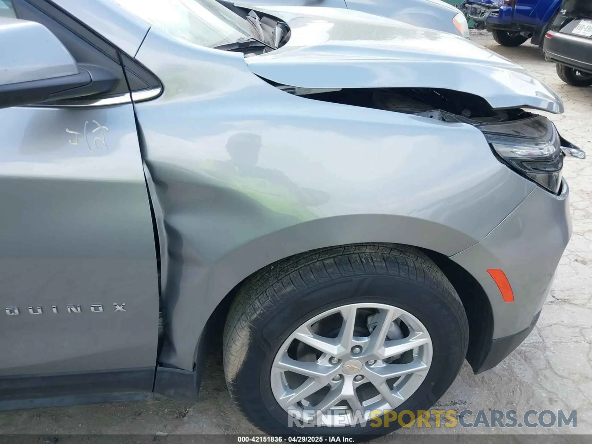 6 Photograph of a damaged car 3GNAXKEGXRL353449 CHEVROLET EQUINOX 2024