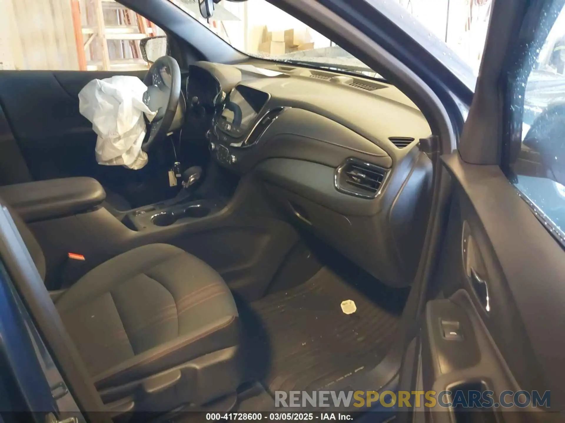 5 Photograph of a damaged car 3GNAXMEG2RL136103 CHEVROLET EQUINOX 2024