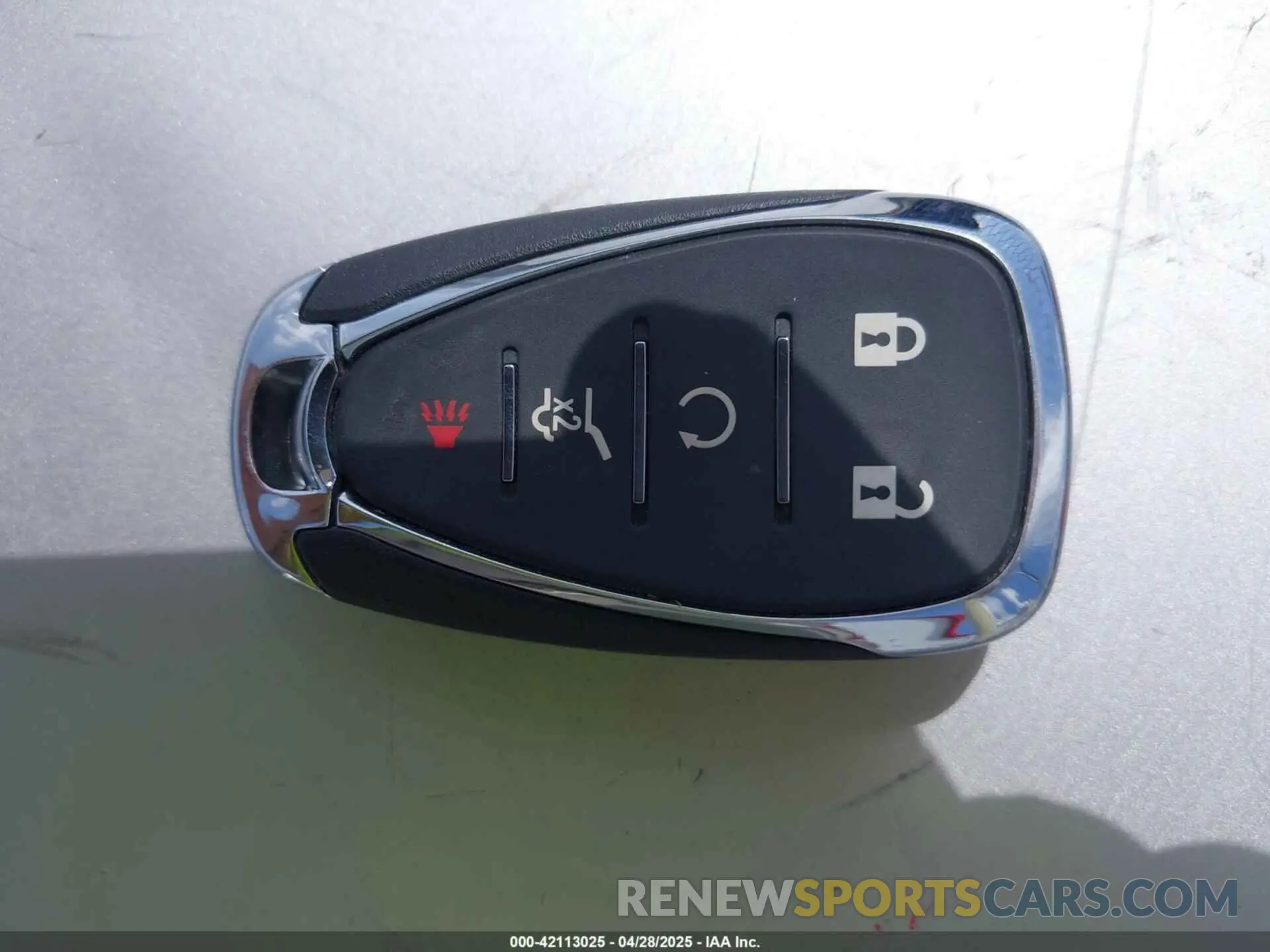 11 Photograph of a damaged car 3GNAXMEG2RS112681 CHEVROLET EQUINOX 2024